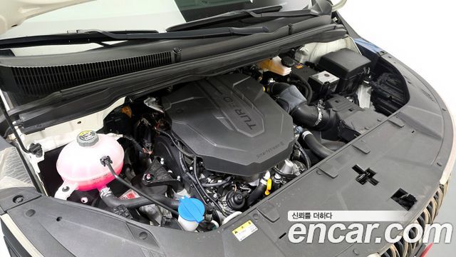 Kia Canival 2023 — photo 6