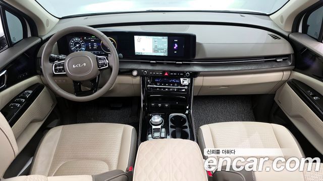 Kia Canival 2023 — photo 10