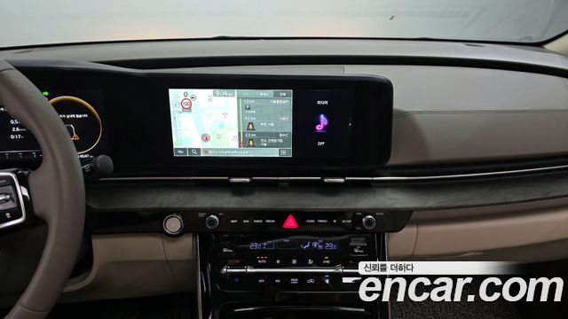 Kia Canival 2023 — photo 21