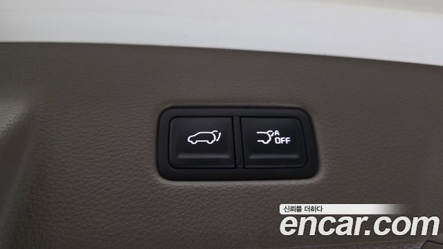 Kia Canival 2023 — photo 28