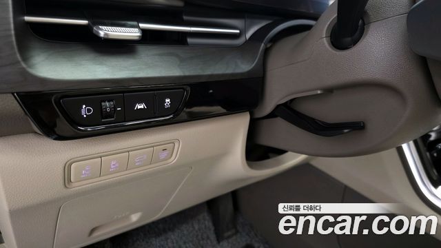 Kia Canival 2023 — photo 31
