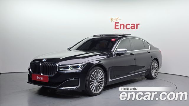 BMW 7-Series 2022 — photo 1