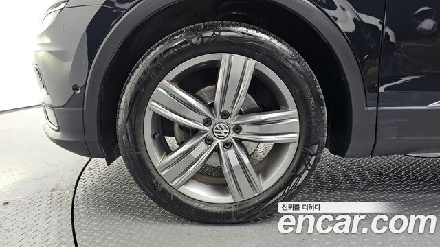 Volkswagen Tiguan 2018 — photo 5