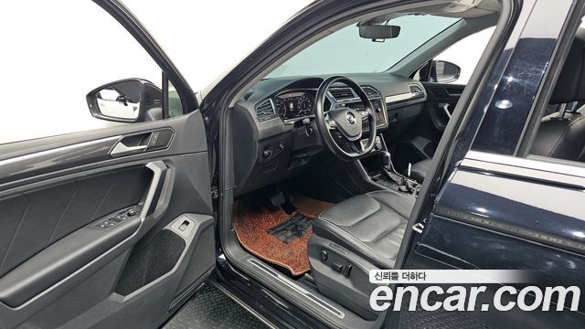 Volkswagen Tiguan 2018 — photo 10