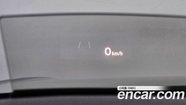 Volkswagen Tiguan 2018 — photo 18