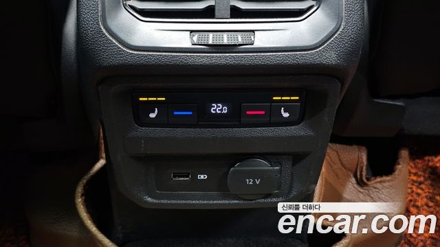 Volkswagen Tiguan 2018 — photo 19