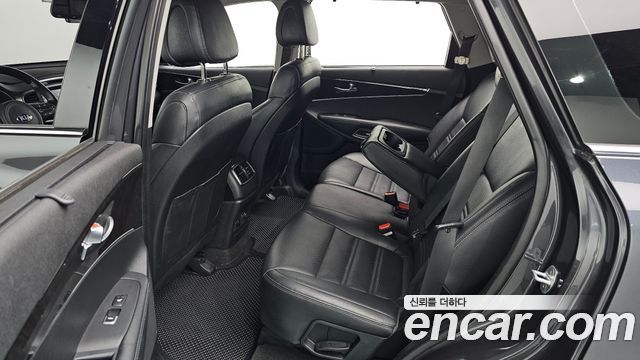 Kia Sorento 2015 — photo 16