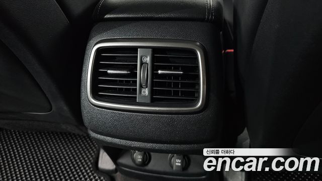 Kia Sorento 2015 — photo 29