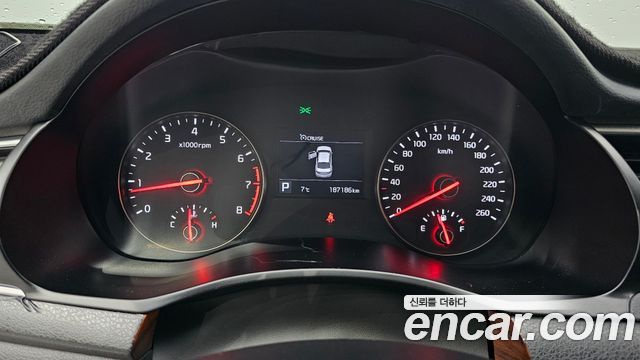 Kia K7 2017 — photo 8