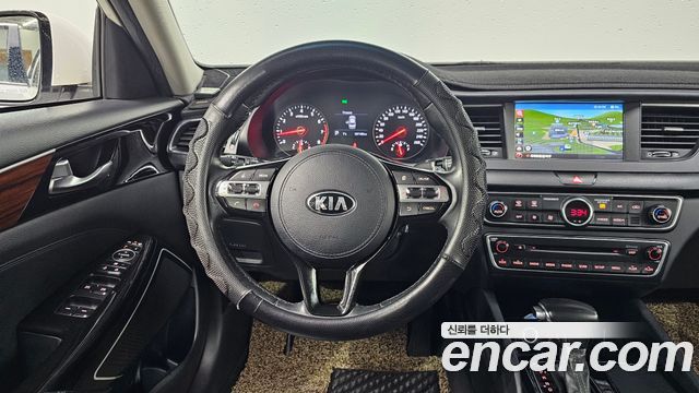 Kia K7 2017 — photo 12