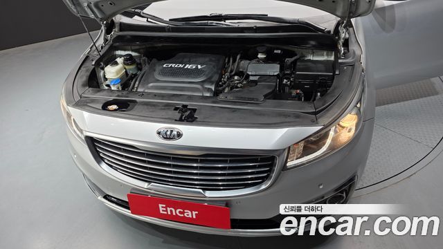 Kia Canival 2015 — photo 6