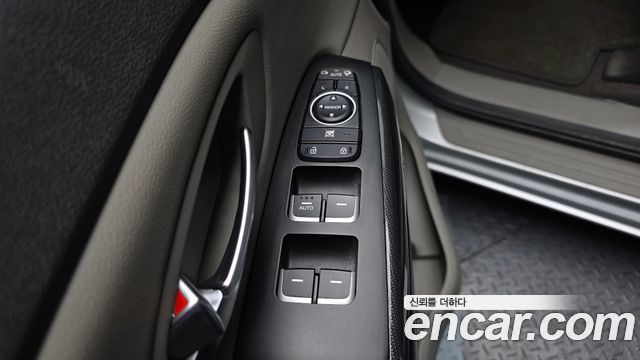 Kia Canival 2015 — photo 14