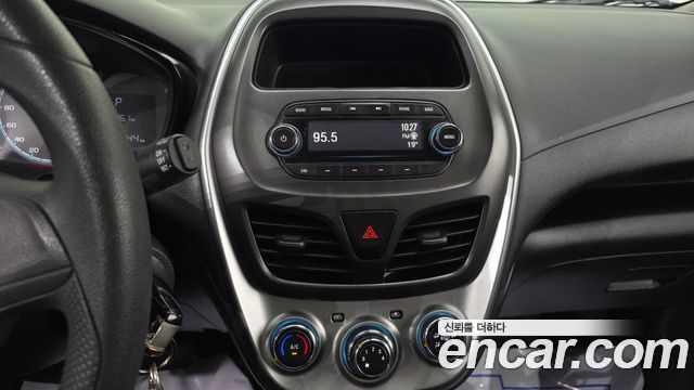 Chevrolet Korea Spark 2017 — photo 16