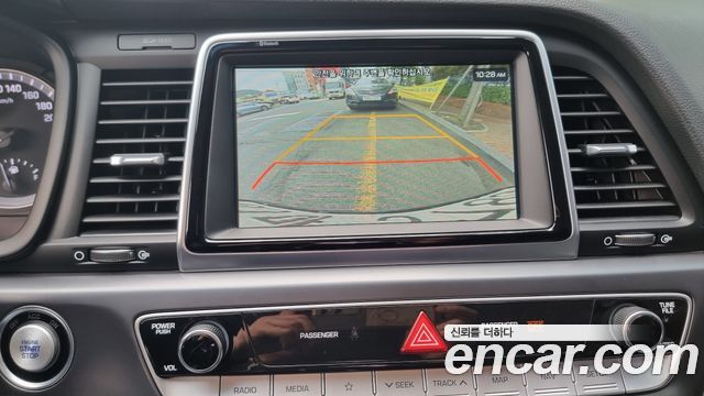 Hyundai Sonata 2019 — photo 17