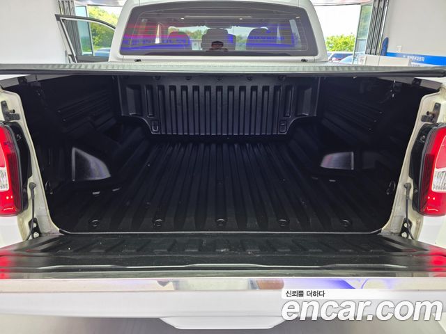 KG Mobility Rexton 2018 — photo 11