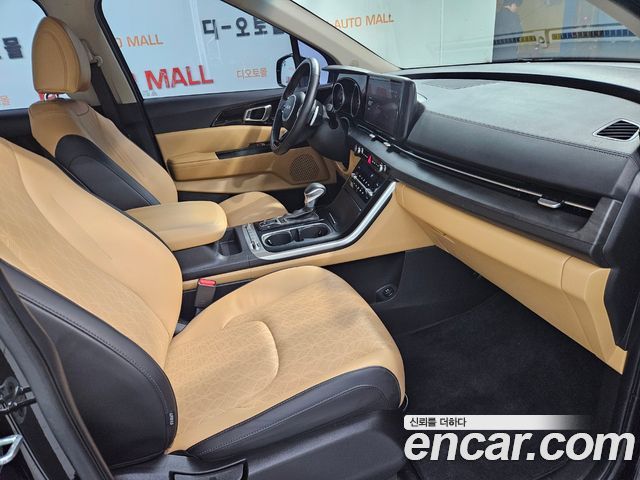 Kia Canival 2023 — photo 11