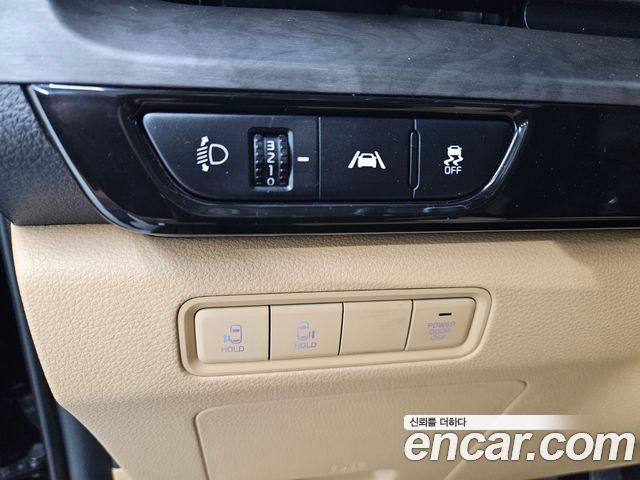 Kia Canival 2023 — photo 16