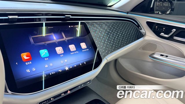 Mercedes-Benz E-Class 2024 — photo 7