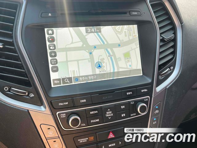 Hyundai Santafe 2016 — photo 16