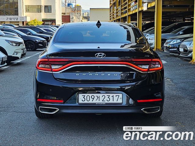 Hyundai Grandeur 2017 — photo 2
