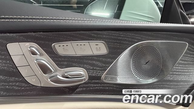 Mercedes-Benz AMG GT 2025 — photo 16