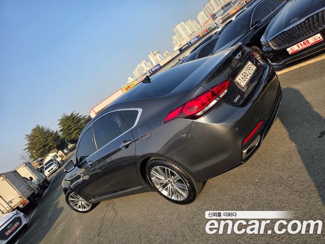 Genesis G80 2018 — photo 2