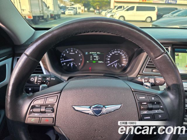 Genesis G80 2018 — photo 15