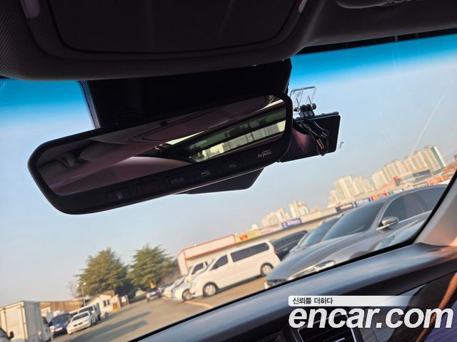 Genesis G80 2018 — photo 16