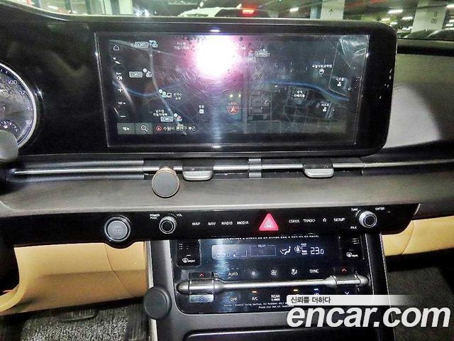 Kia Canival 2023 — photo 11