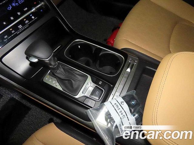 Kia Canival 2023 — photo 12