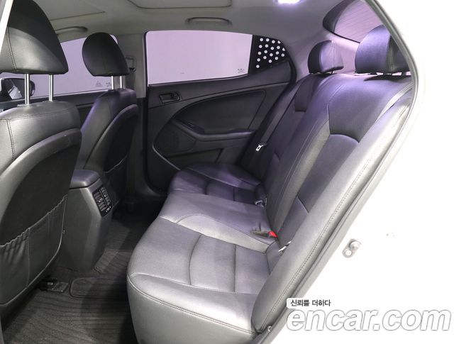 Kia K5 2015 — photo 18