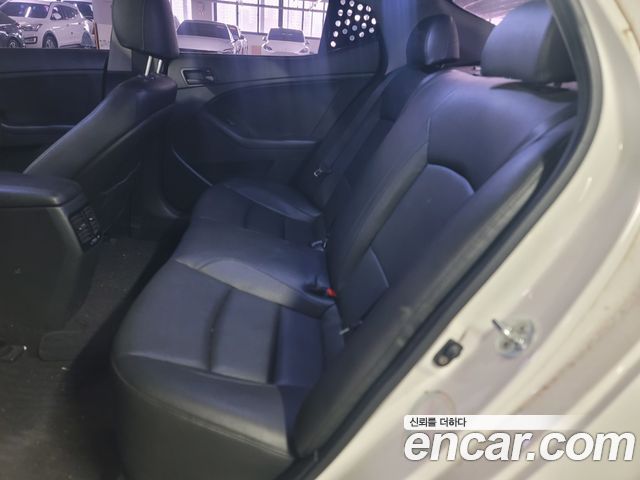 Kia K5 2015 — photo 19
