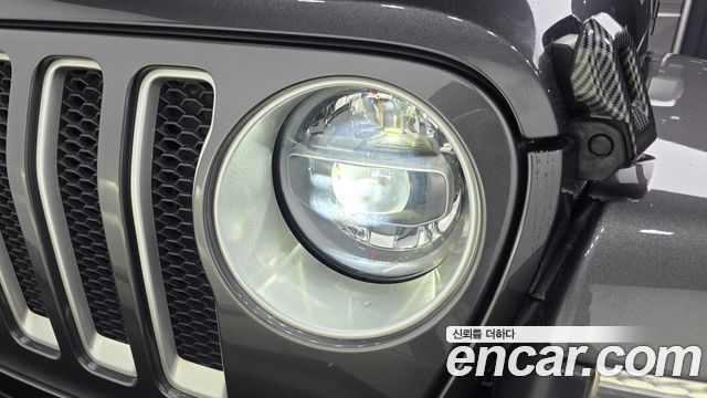 Jeep Wrangler 2019 — photo 8
