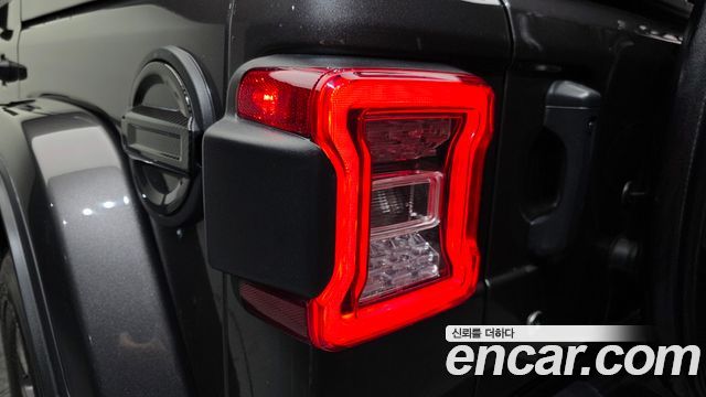 Jeep Wrangler 2019 — photo 9