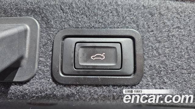 Audi A6 2014 — photo 20