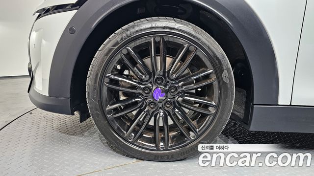 Mini Cooper 2024 — photo 5