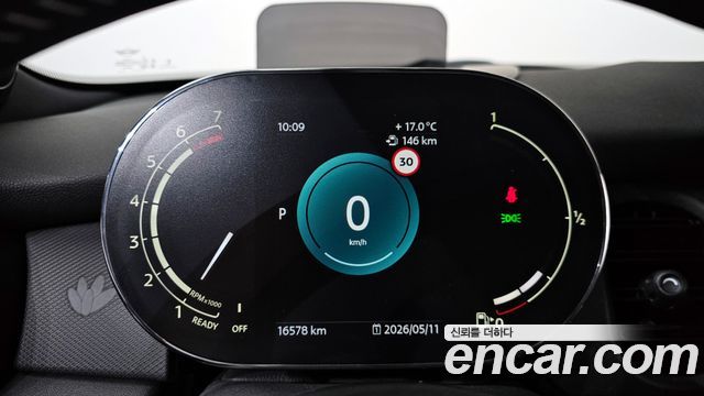 Mini Cooper 2024 — photo 8