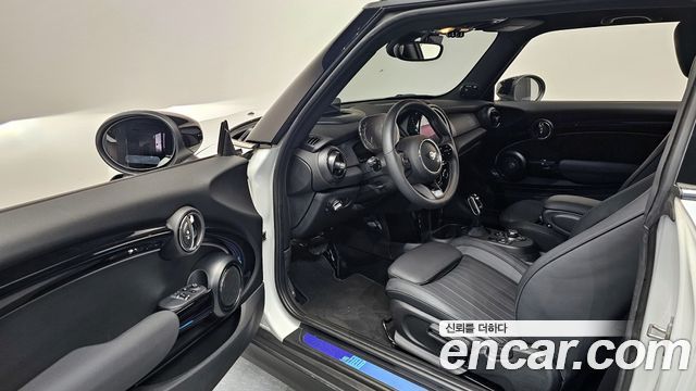 Mini Cooper 2024 — photo 10