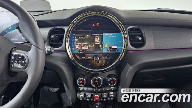 Mini Cooper 2024 — photo 13