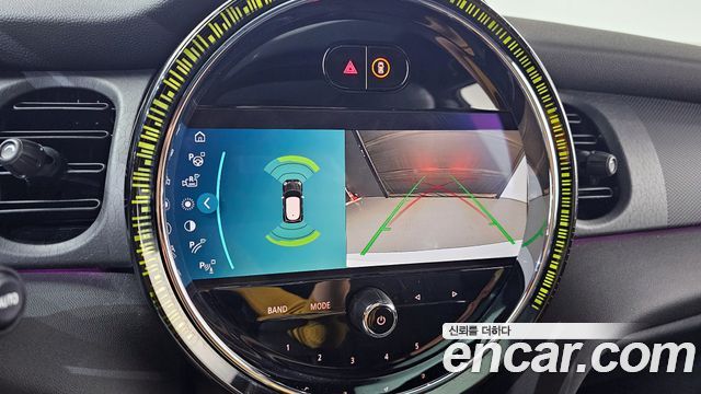 Mini Cooper 2024 — photo 14