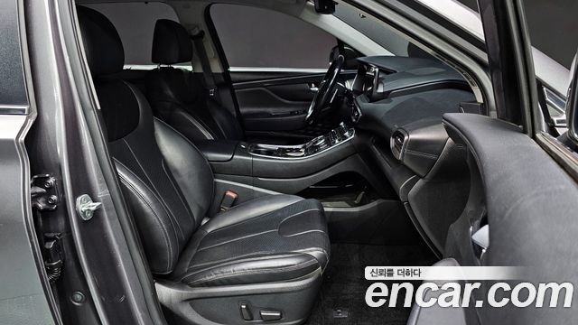 Hyundai Santafe 2021 — photo 12