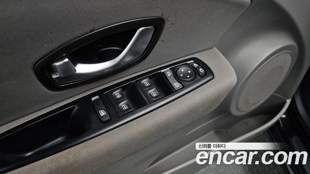 Renault Korea SM3 2011 — photo 17