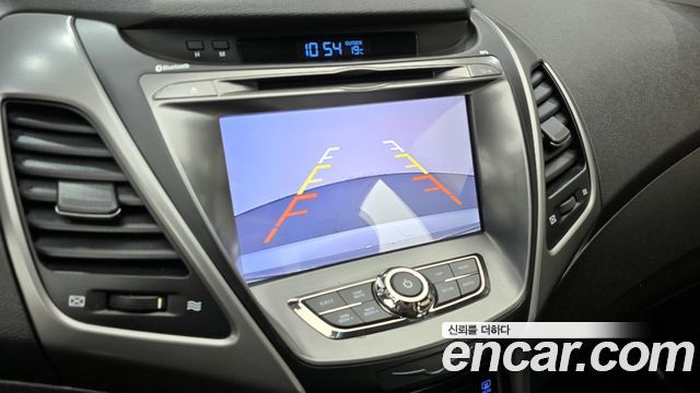 Hyundai AVANTE 2015 — photo 15