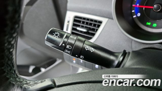 Hyundai AVANTE 2015 — photo 16