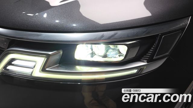 Kia Canival 2021 — photo 8