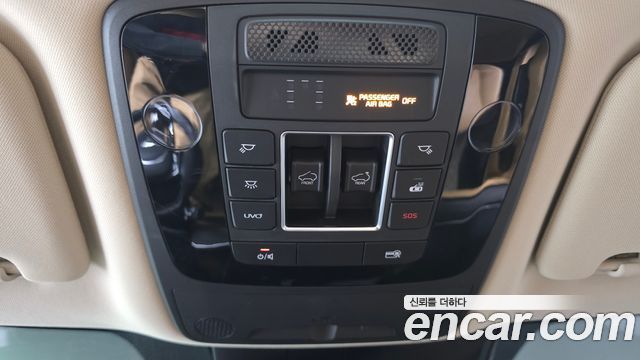 Kia Canival 2021 — photo 29
