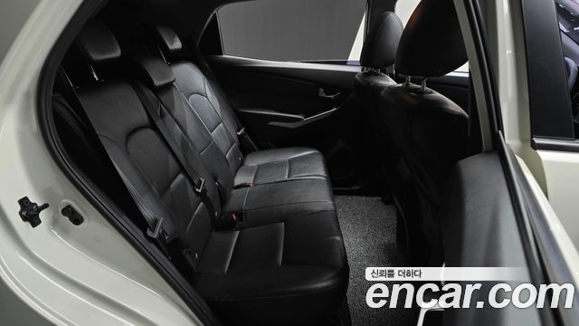 KG Mobility KORANDO 2015 — photo 17