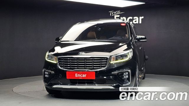 Kia Canival 2019 — photo 3