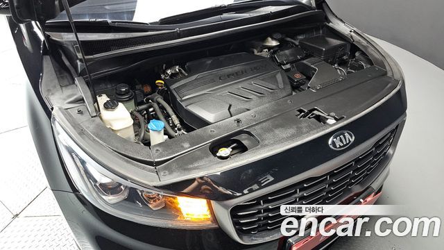 Kia Canival 2019 — photo 6