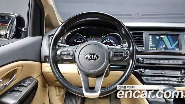 Kia Canival 2019 — photo 19